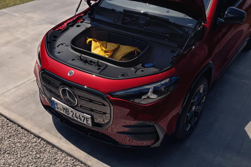 Mercedes-Benz GLA 2026 : Un coffre avant pratique