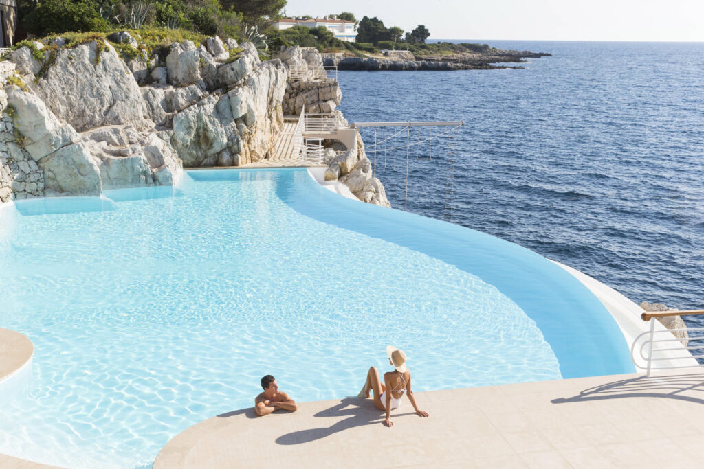 Piscine de l'Hôtel du Cap-Eden-Roc (Cap d'Antibes, France)