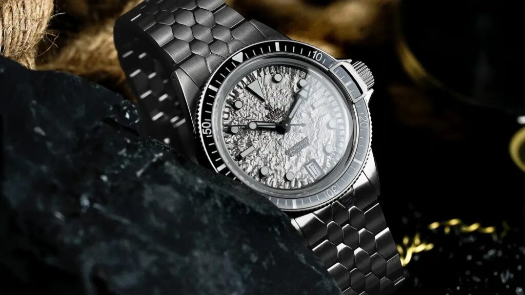 Yema Superman Titanium MoonTide CMM.11 : Une surface inspirée de la lune