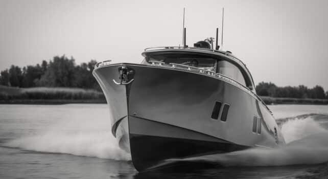 Zeelander 5 : Un yacht sur mesure signé Bentley et Hermès