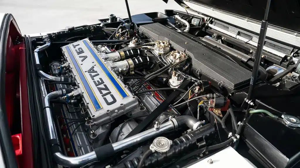 Moteur V16