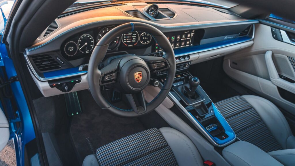 Intérieur de la 911 « Sally Special »