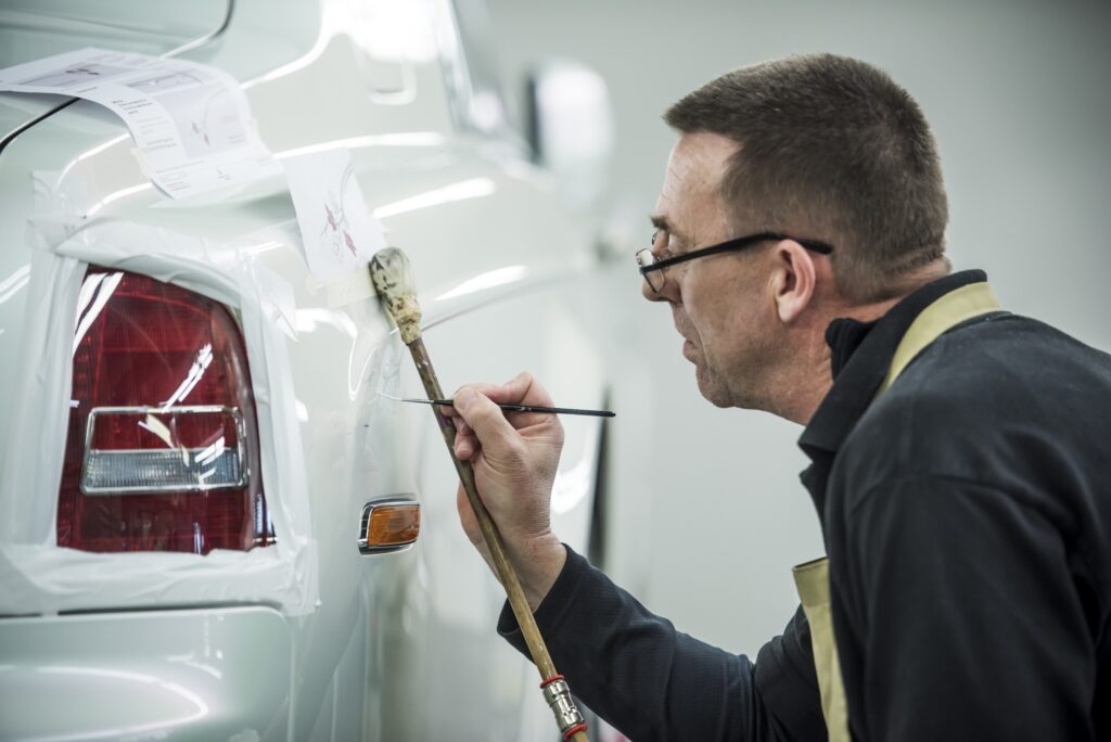 Mark Court, Rolls-Royce peinte main