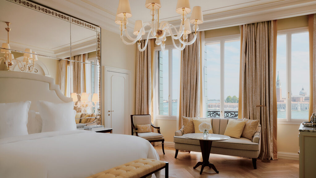 chambre du Four Seasons Venise Danieli