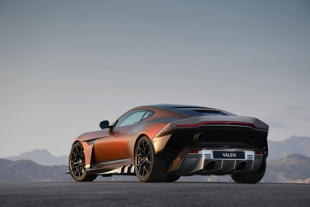 Aston Martin Valen 2026