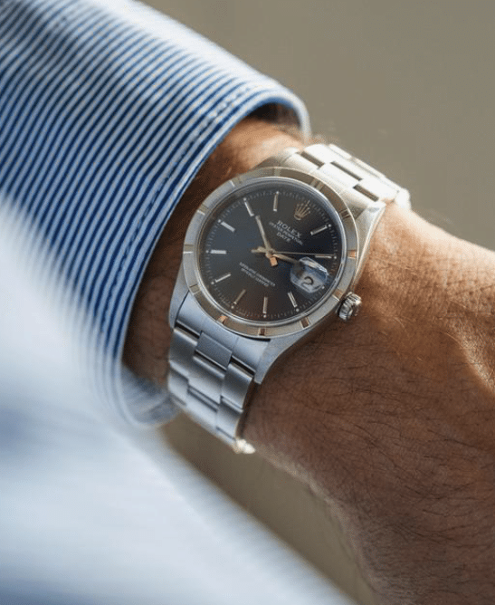 rolex occasion moins de 5 000 euros : Rolex Oyster Perpetual Date réf. 15200 / 15210, la porte d'entrée la plus recommandée du marché et de ce classement des Rolex occasion à moins de 5000 euros
