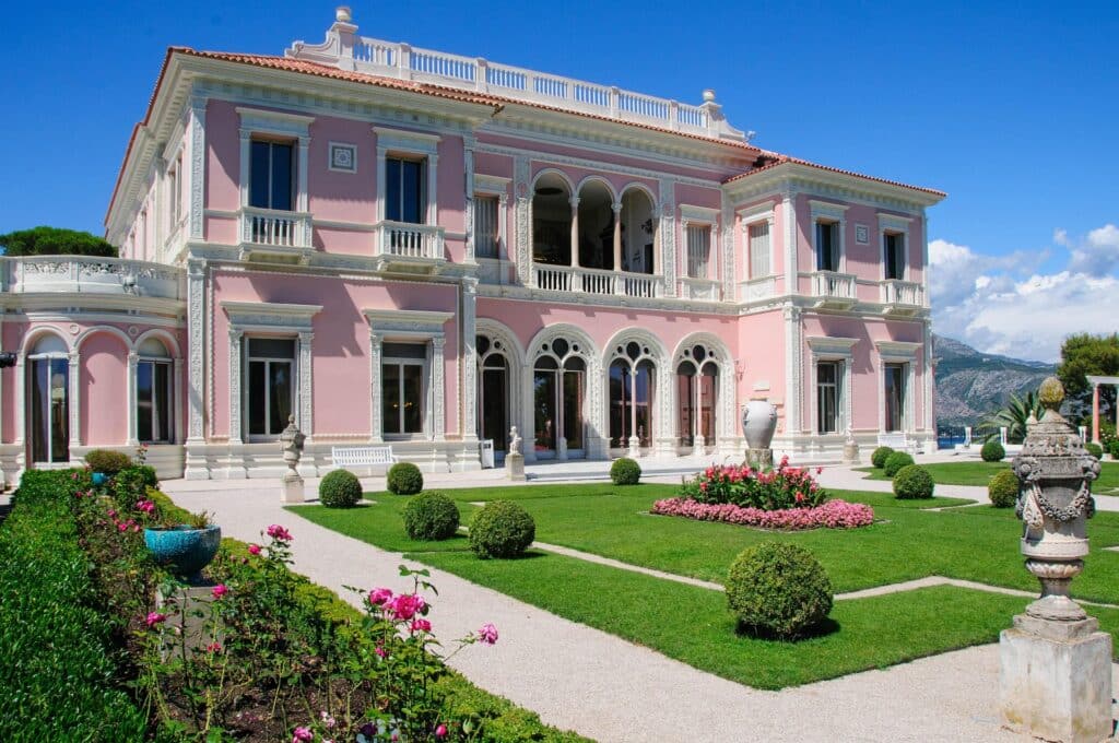 la Villa Ephrussi de Rothschild
sur l'isthme de Saint-Jean-Cap-Ferrat