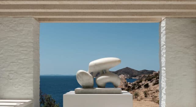 L’Appartement présente « Melting Beauty » à Antiparos, une maison privée devient écrin d’art le temps d’un été