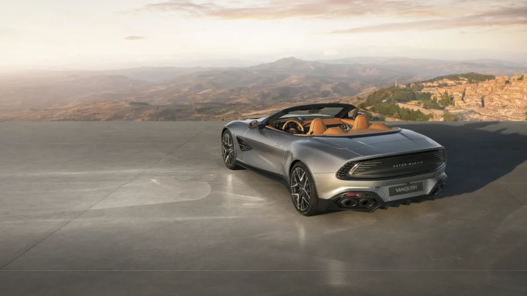 Aston Martin Vanquish 25