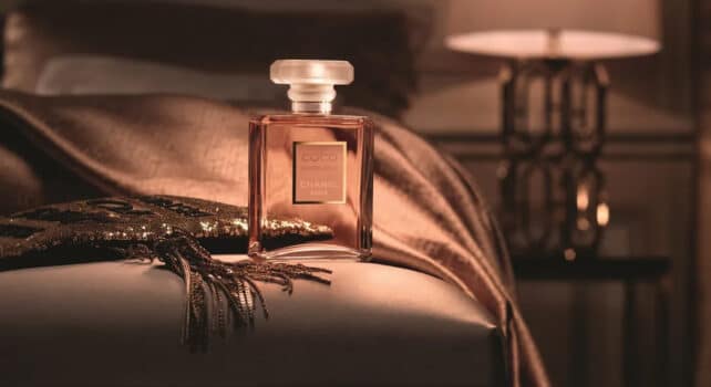 Chanel : Coco Mademoiselle célèbre ses 25 ans avec Crush Absolu, une nouvelle lecture signée Olivier Polge