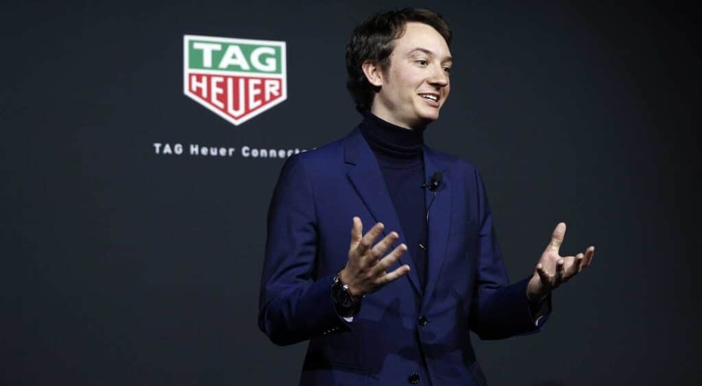 TAG Heuer arrête montre connectée : Frédéric Arnault