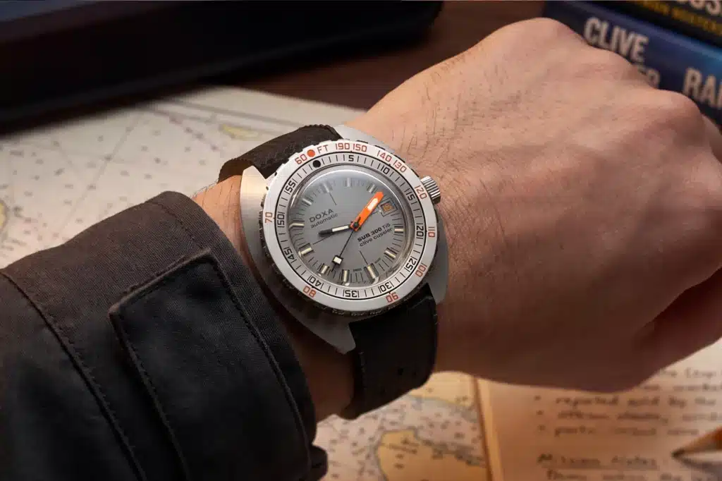 Doxa SUB 300 Ti5 titane
