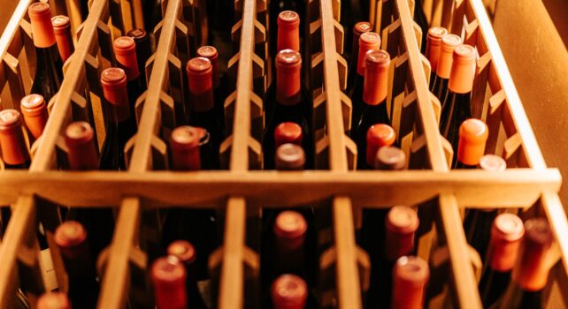 Grands crus contrefaits : Un homme arrêté au Royaume-Uni pour 55 bouteilles vendues plus de 580 000 €