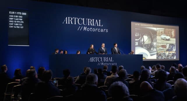 Artcurial Motorscars s’installe à Miami, Phillips organise sa première grande vente à Paris