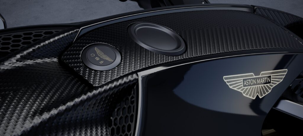 Aston Martin AMB 002 Roadster : Un cadre en titane usiné dans la masse