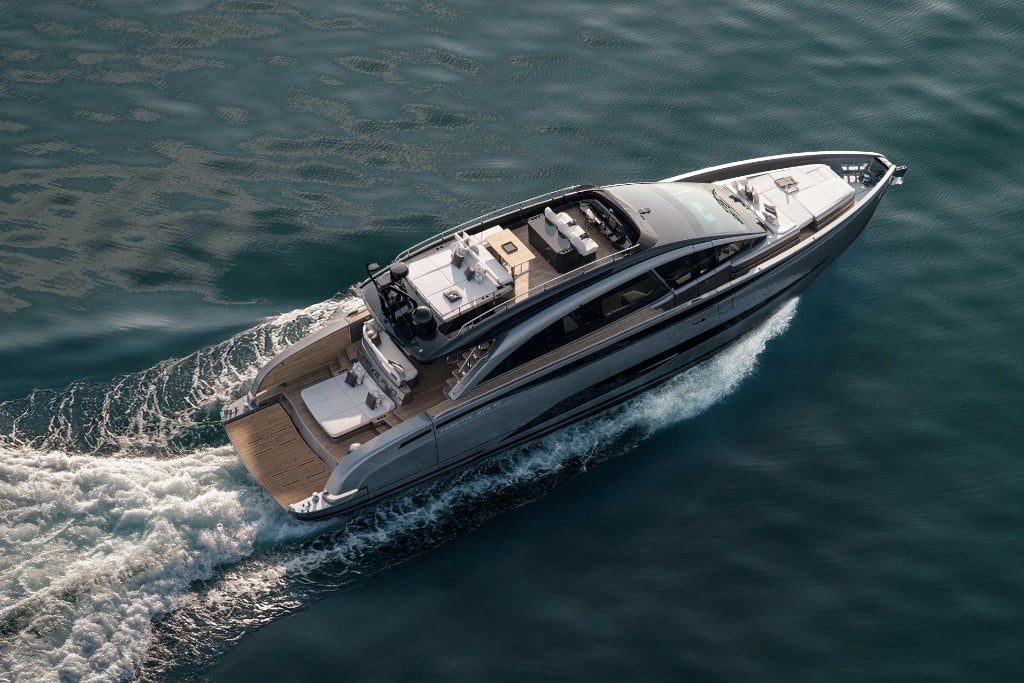 Cannes Yachting Festival 2026 : Pershing GTX70, la performance change de forme