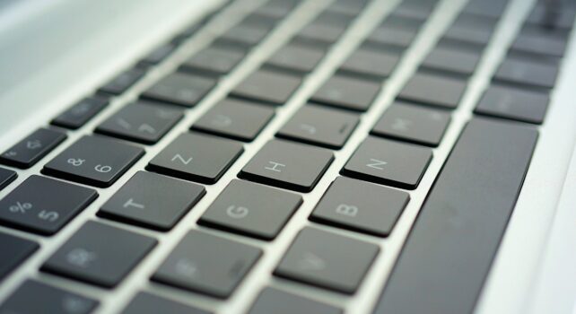 PC portable IA : Quand l’intelligence artificielle adopte les codes du luxe