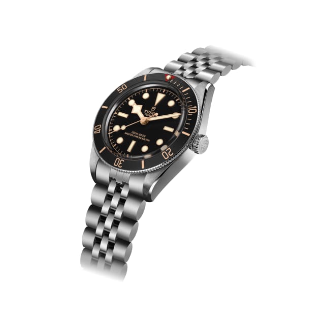 Tudor les plus désirables 2026 : détail du cadran noir de la Tudor Black Bay 58