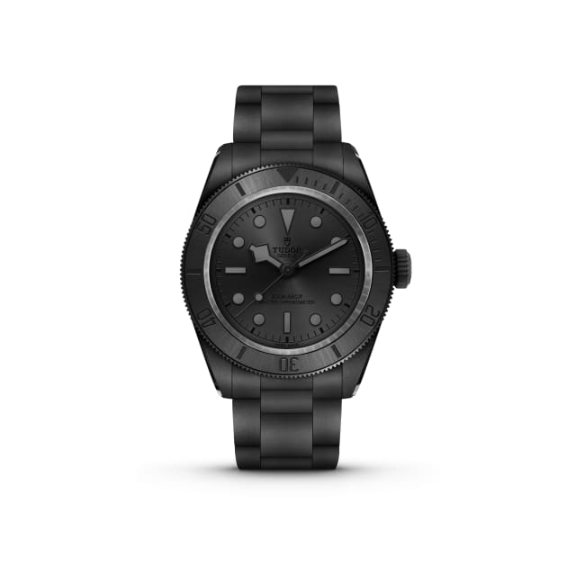Tudor les plus désirables 2026 : Black Bay Ceramic noire avec bracelet intégral en céramique
