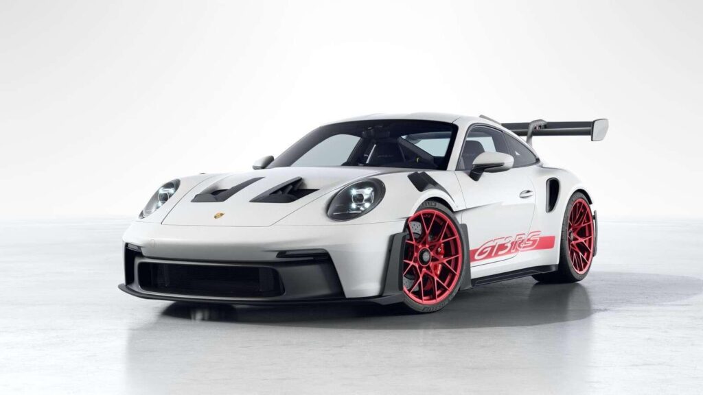 Porsche S1 supercar 2026 : Porsche 911 GT3 RS blanche et ses éléments aérodynamiques.