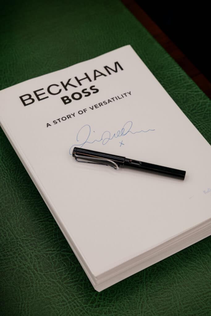 David Beckham lors d'un événement BOSS à Berlin, présentant le livre BOSS BY BECKHAM.