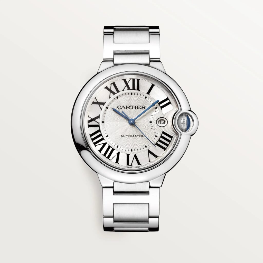 Cartier les plus désirables 2026 : Montre Ballon Bleu de Cartier 42 mm en acier sur bracelet acier, vue de face
