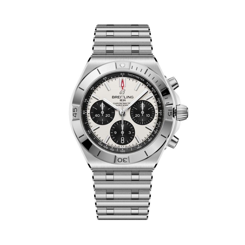 Les 10 Breitling les plus désirables en 2026 : Montre Breitling Premier B01 Chronograph 42 en acier, cadran noir, sur cuir noir, vue de face