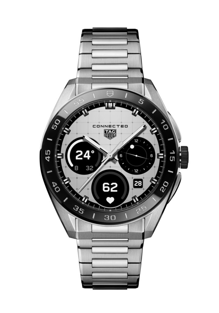 Les 10 TAG Heuer les plus désirables en 2026 : Montre connectée TAG Heuer Connected Calibre E5 45 mm en acier, lunette céramique noire, vue de face