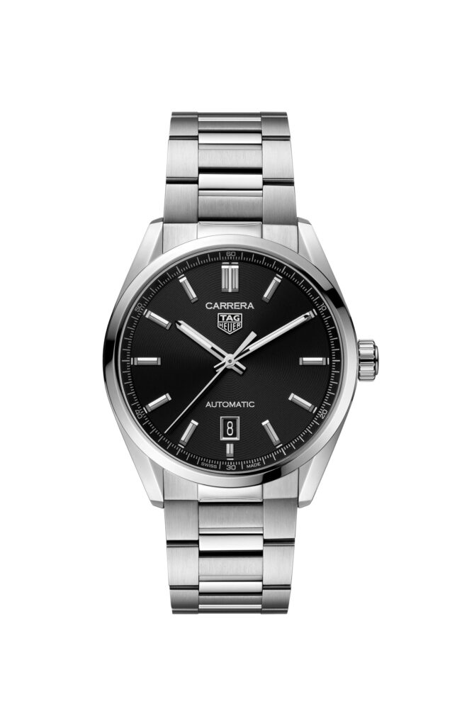 Les 10 TAG Heuer les plus désirables en 2026 : Montre TAG Heuer Carrera Date 39 mm en acier, cadran noir, sur bracelet acier, vue de face