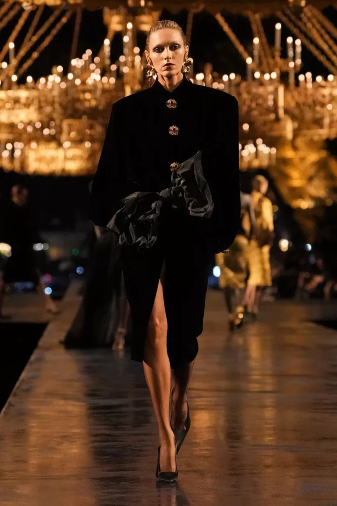 Saint Laurent défilé printemps été 2027