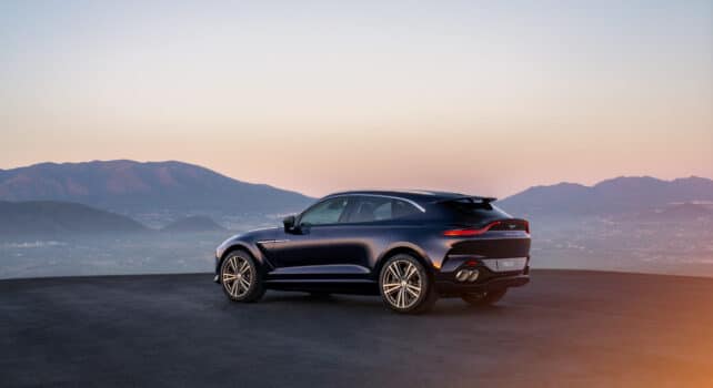 Aston Martin DBX GT : Une déclinaison du SUV V8, à 727 chevaux inchangés