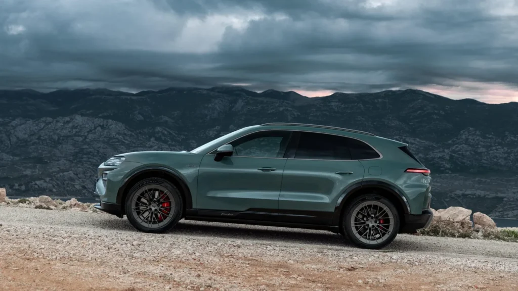 Voitures électriques de luxe 2026 Porsche Cayenne Turbo Electric